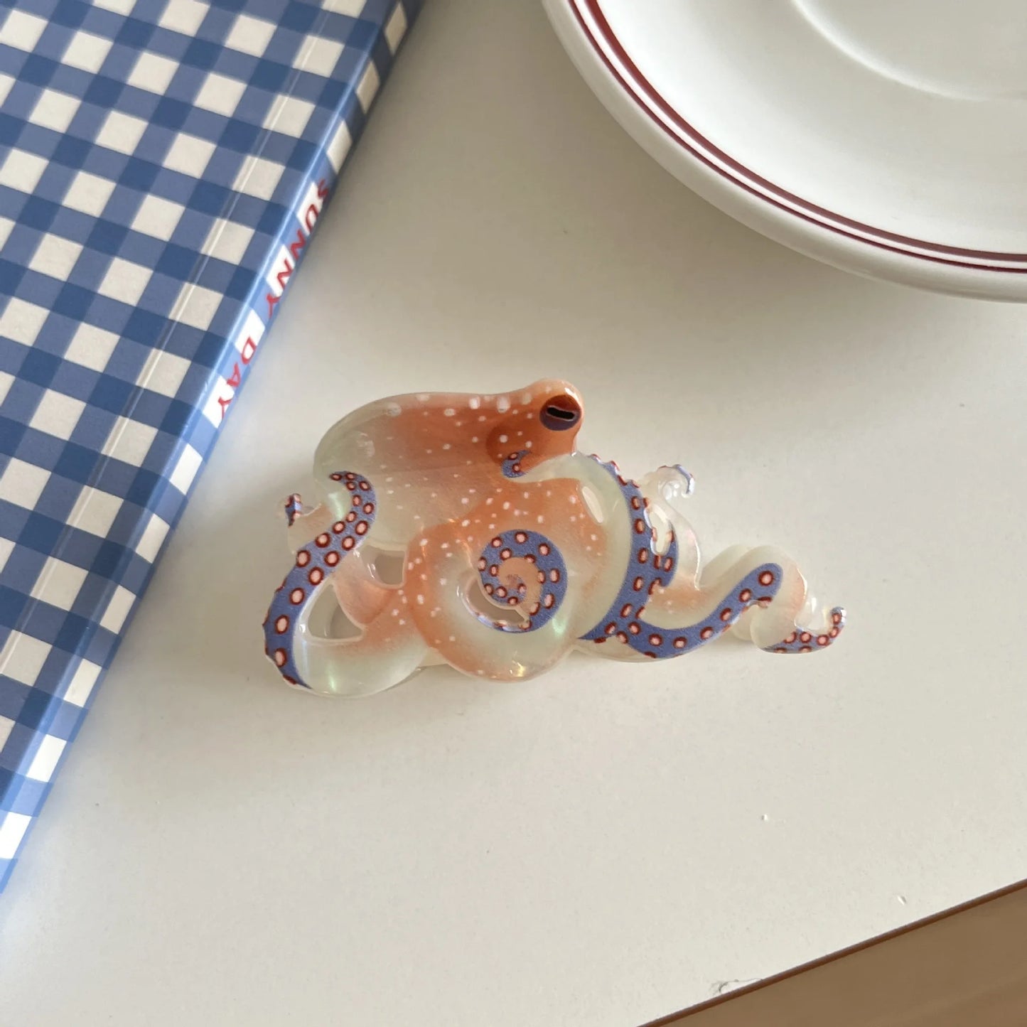 Glossy Acrylic Octopus Hair Claw