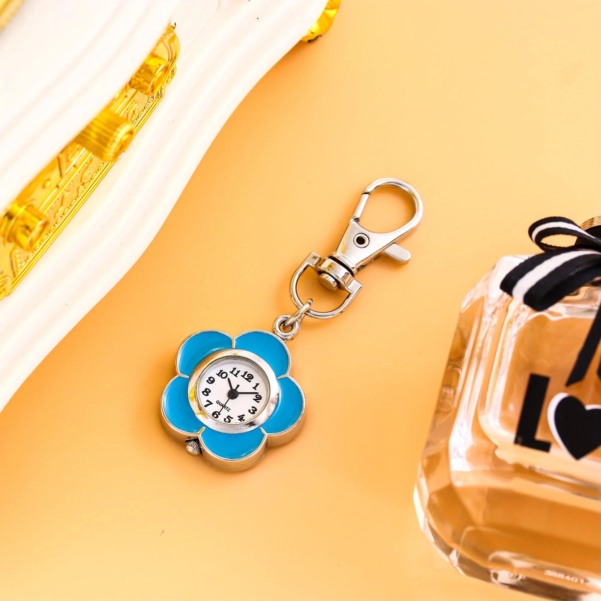 y2K Pop Daisy Clip-On Keychain Watch