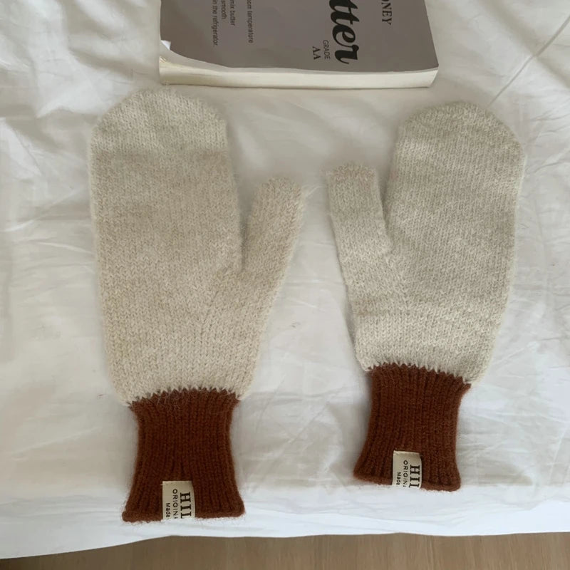 Colour Block Mittens