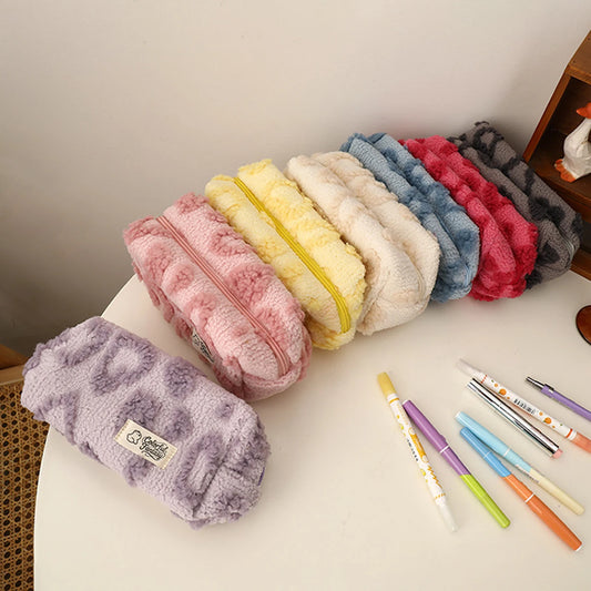 Cute Plush Heart-Shaped Pencil Case, Valentine's Day Gift for Her, Office Study Stationery Organizer, Portable Clutch Bag - Ice Cream Cake