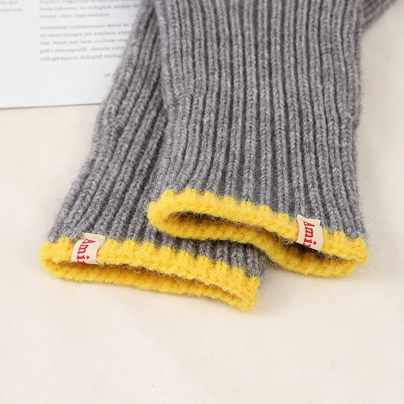 Fancy Manicure Knit Gloves