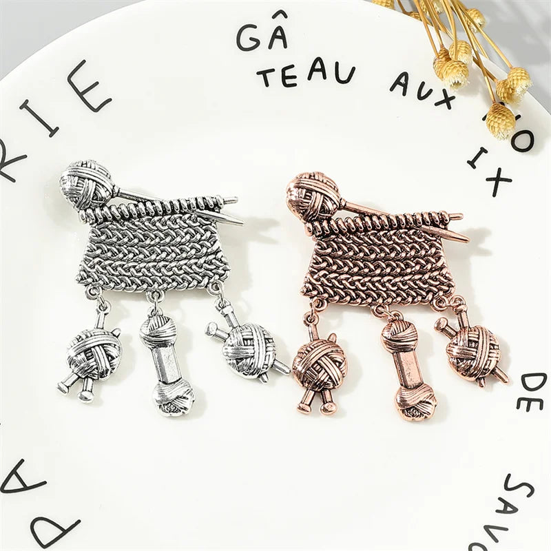 Knitting Set with Dangly Yarn Charms Brooch