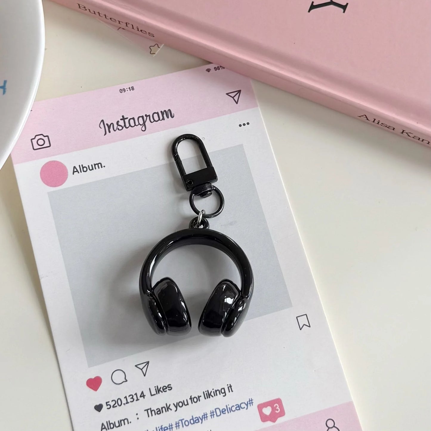 y2K Headphone Clip-On Charm