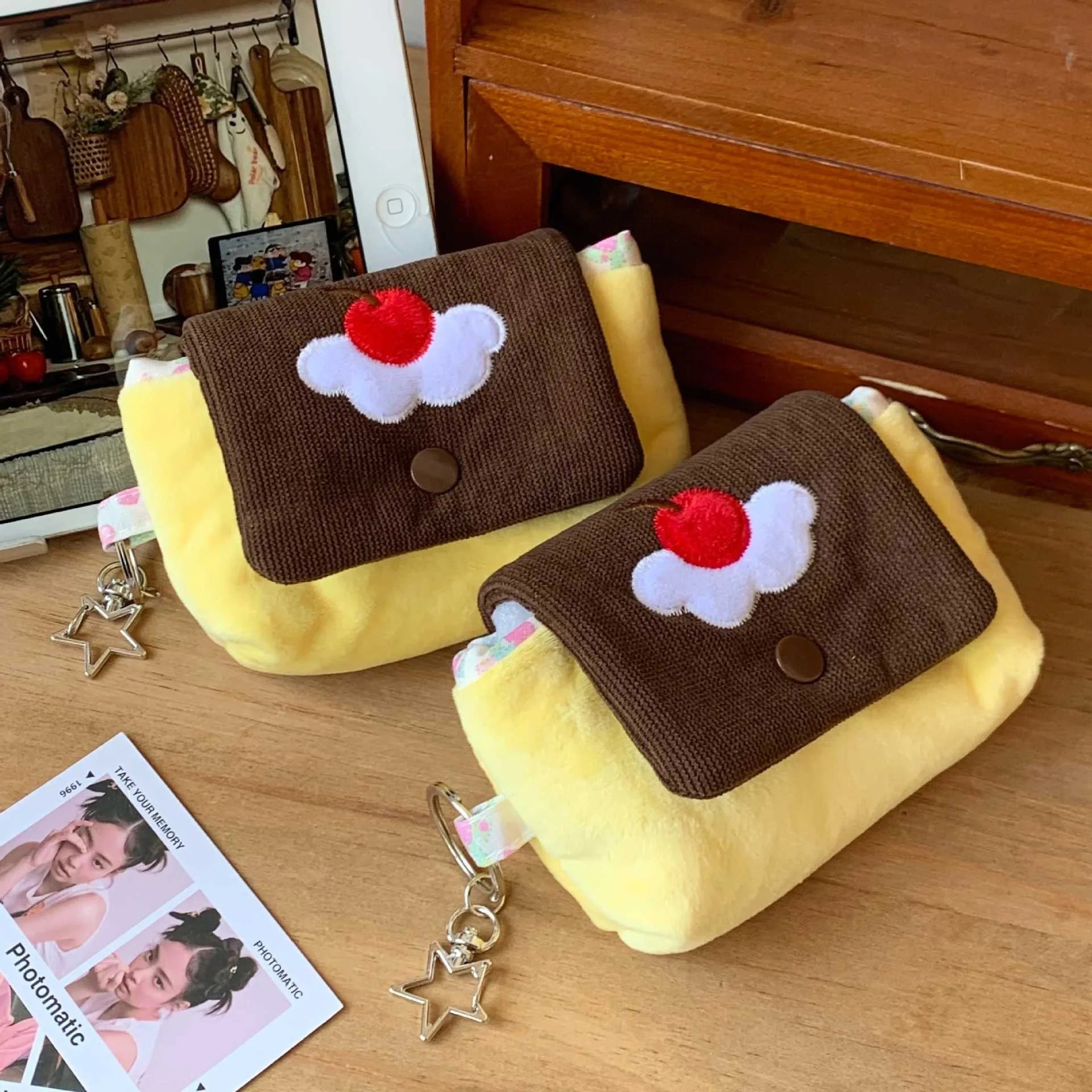 Multifunctional Small Pouch for Girls Cute Cherry Pudding Plush Coin Purse Mini Cartoon Portable Wallet for Cards Earphones Case - Ice Cream Cake