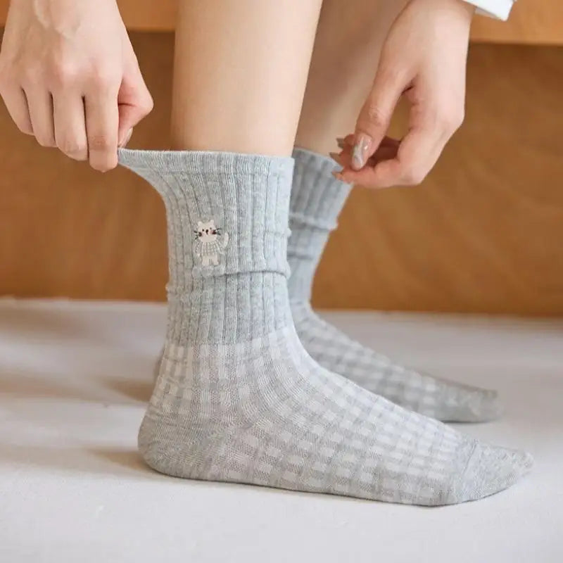 4 Pairs Cute Cartoon Cat Embroidery Socks Women's Casual Fashion Checkered Mid Calf Socks Korean Style Cute Girls Sock - Ice Cream Cake