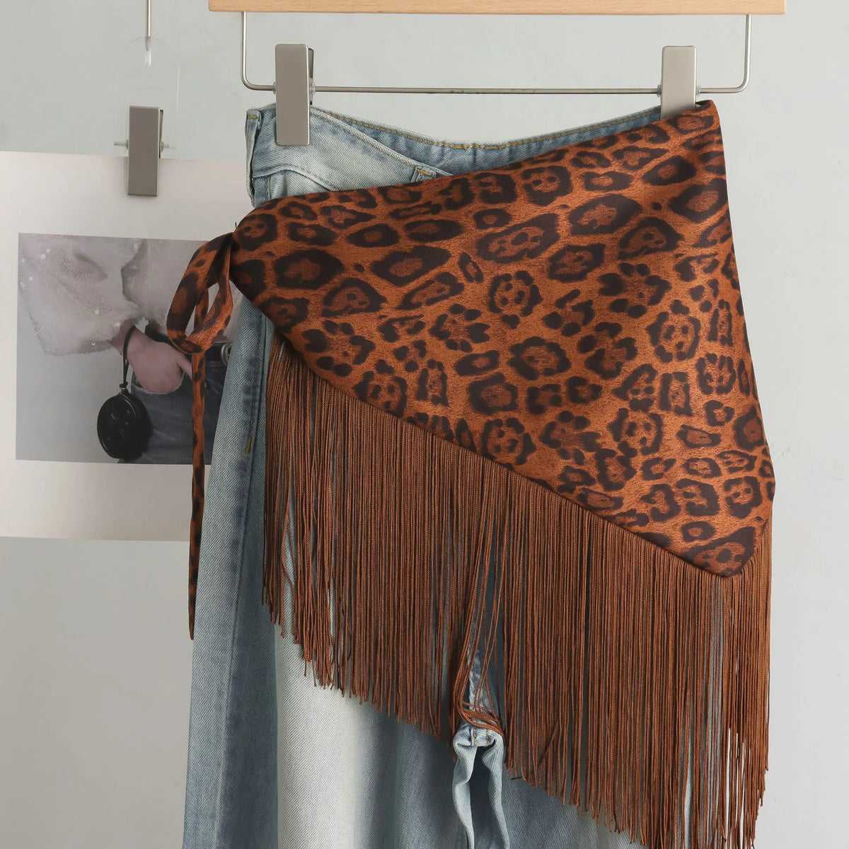 Millennium Hot Girl Style Leopard Print Tassel Fart Curtain Female American Retro Wide Belt with Skirt Jeans Waist Seal Scarf - Ice Cream Cake