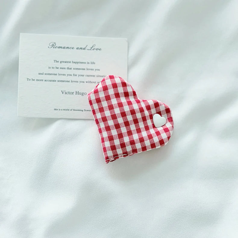 Gingham Heart Wire Tidy