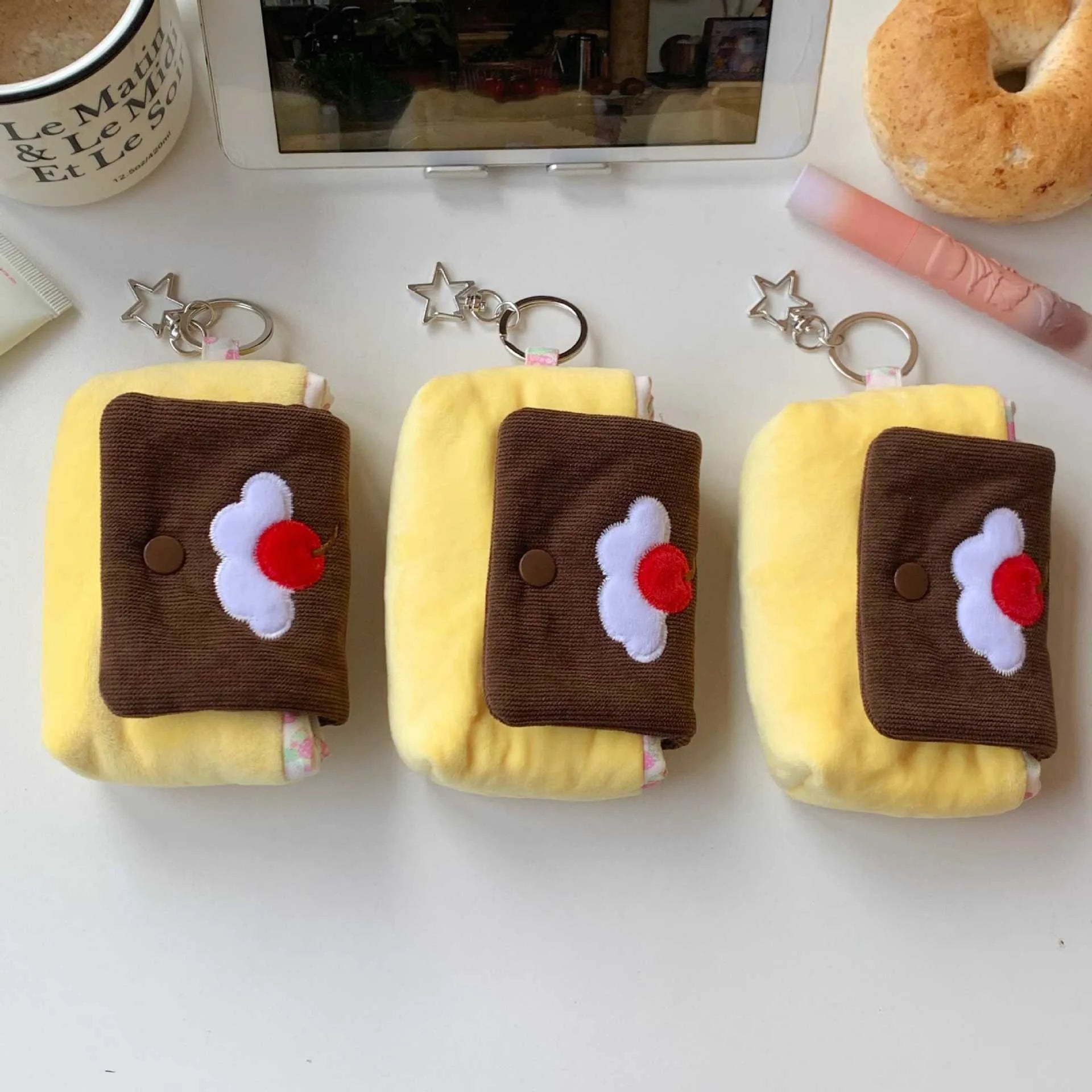 Multifunctional Small Pouch for Girls Cute Cherry Pudding Plush Coin Purse Mini Cartoon Portable Wallet for Cards Earphones Case - Ice Cream Cake