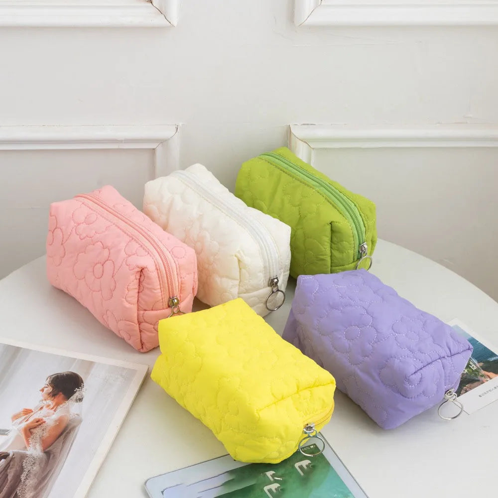 Flower Pattern Quilted Zipper Pouch