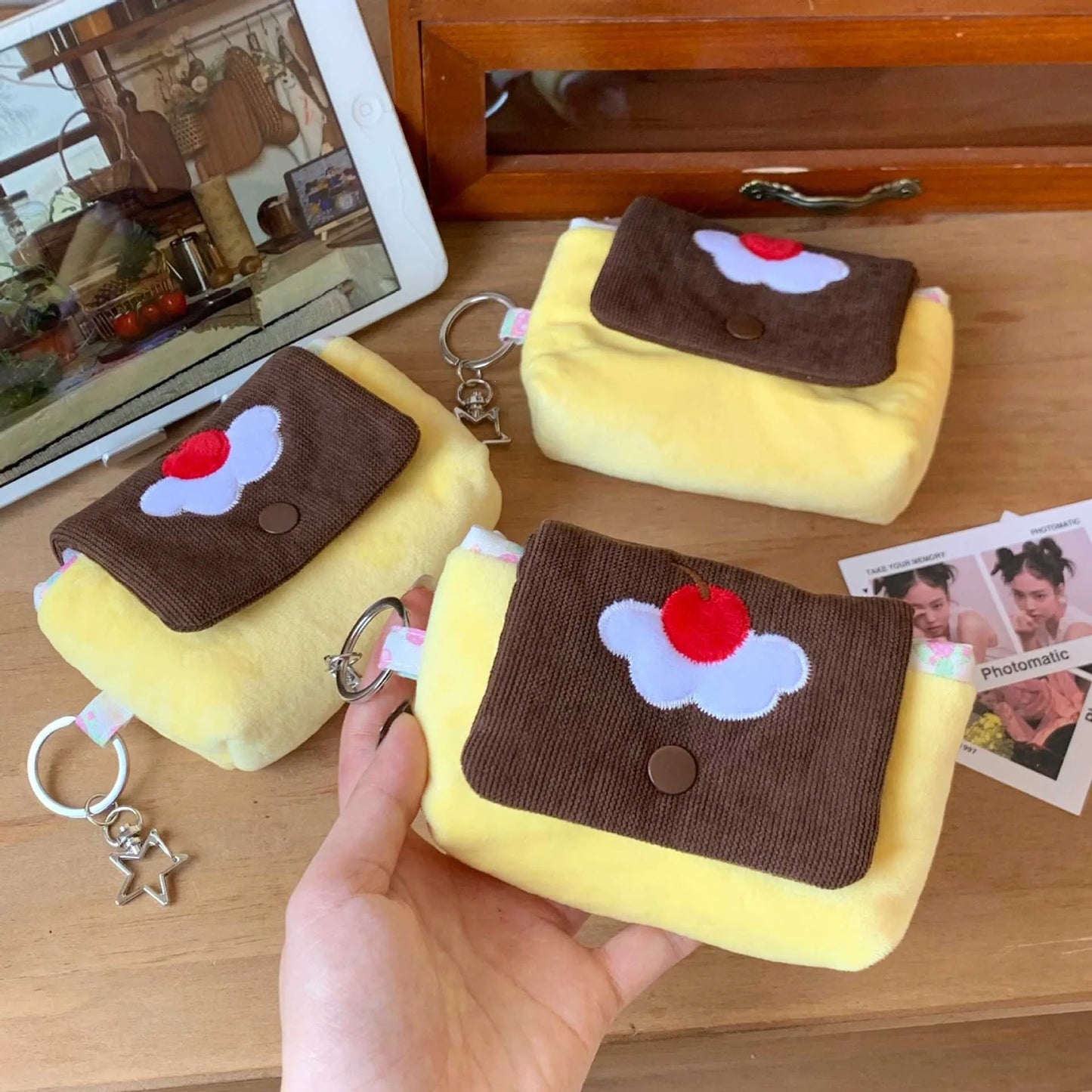 Multifunctional Small Pouch for Girls Cute Cherry Pudding Plush Coin Purse Mini Cartoon Portable Wallet for Cards Earphones Case - Ice Cream Cake