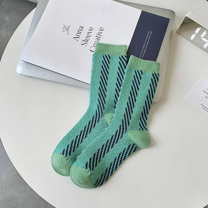 Stripe Pattern Crew Socks
