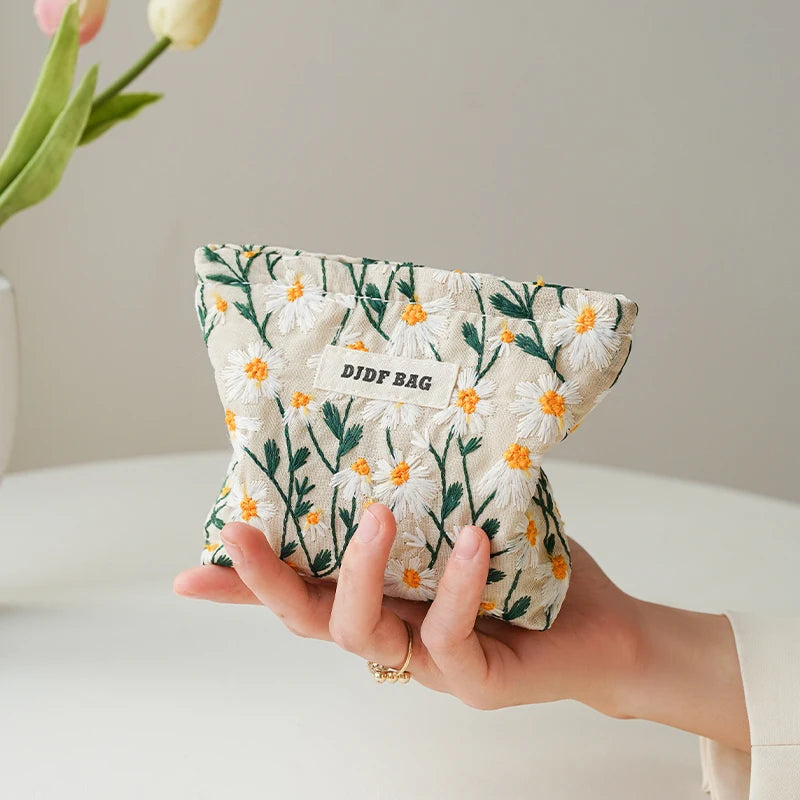 Retro Pattern Zipper pouch