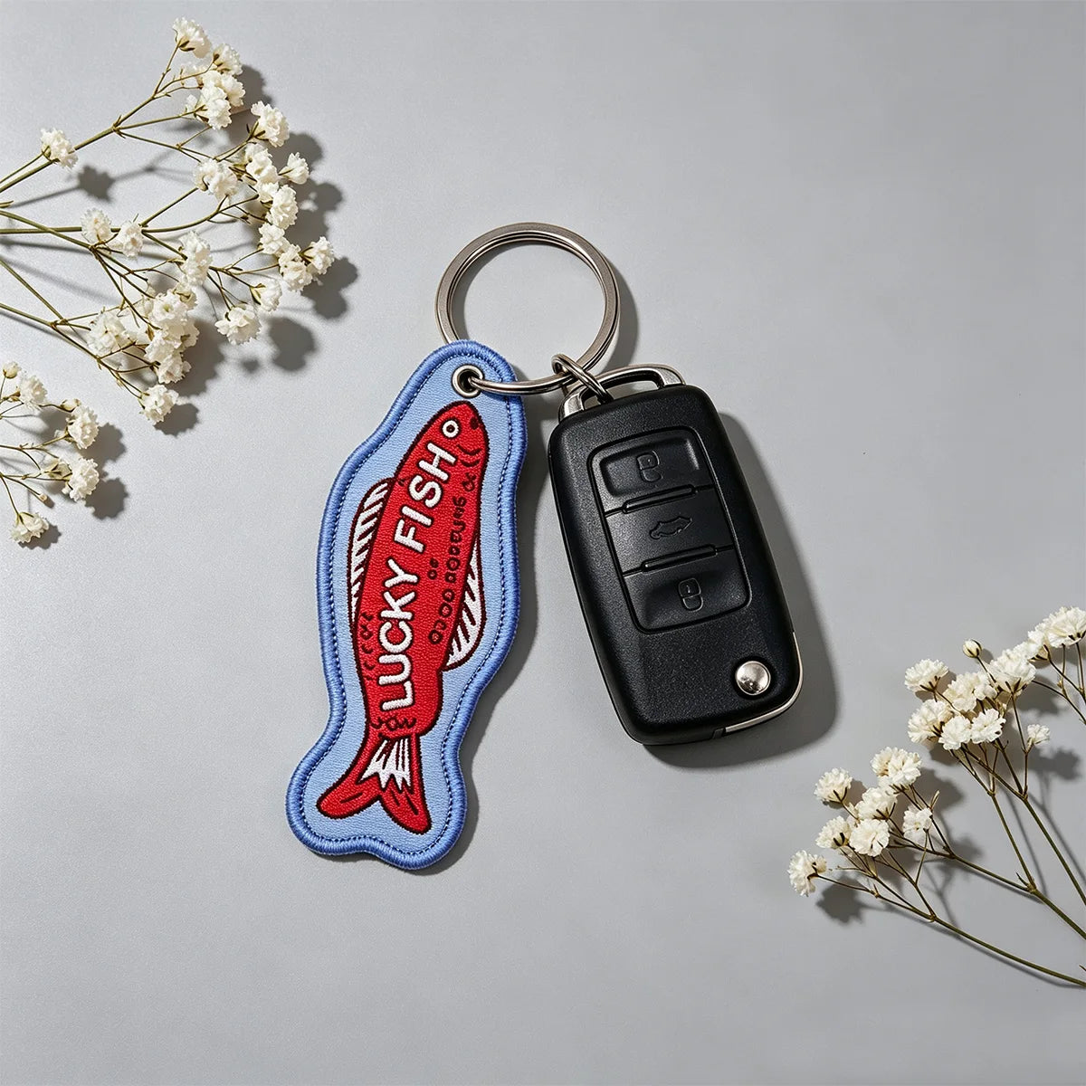 Fish Shape Embroidered Key Tag Lucky Fish Keychain Outdoor Fishing Backpack Car Key Ring Pendant Fisherman Gift Accessory - Ice Cream Cake