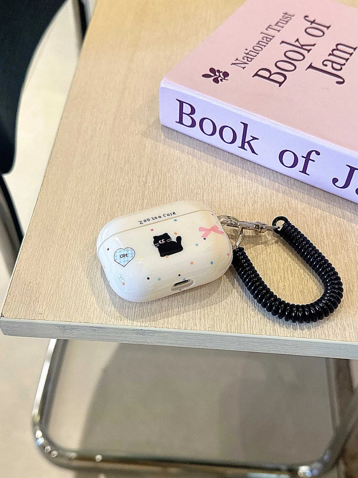 Black Cat AirPods Charger Case Cover