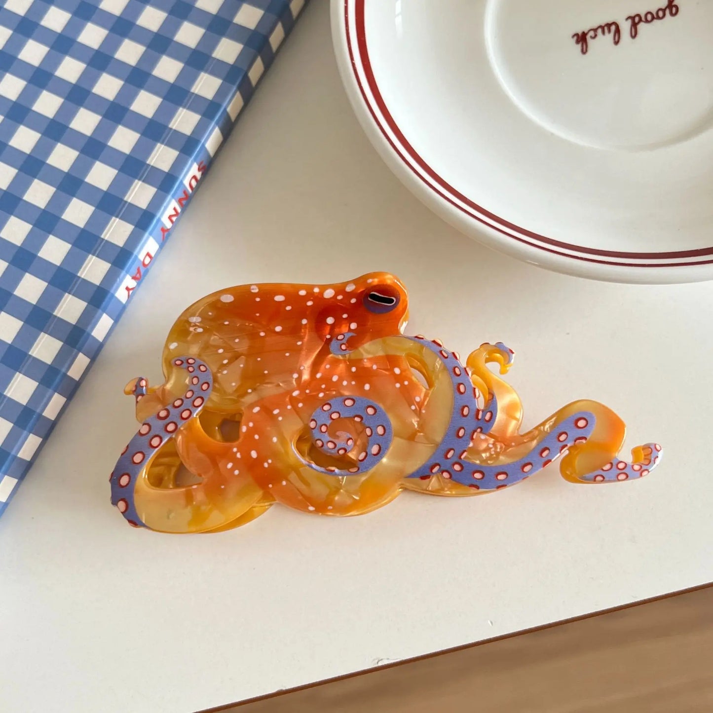 Glossy Acrylic Octopus Hair Claw
