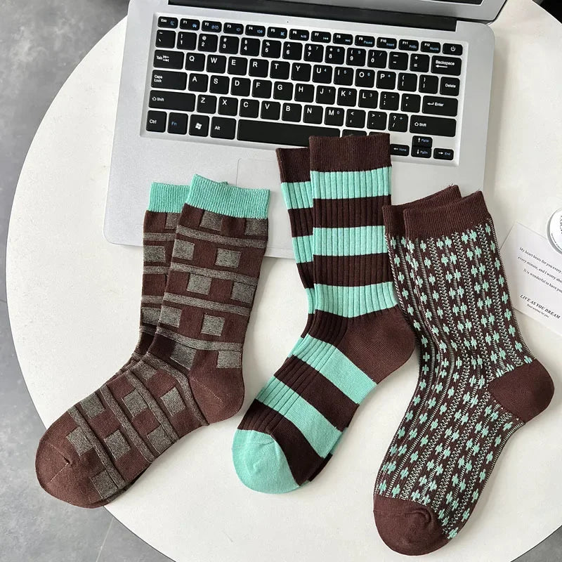 Stripe Pattern Crew Socks