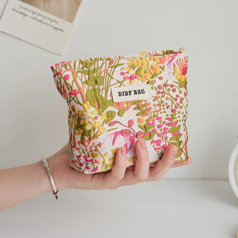 Retro Pattern Zipper pouch