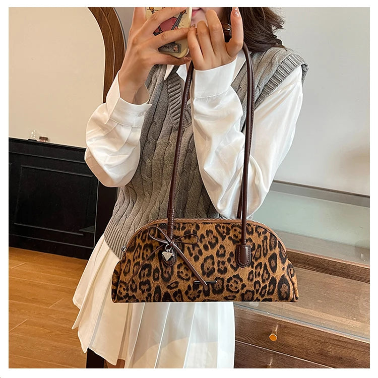 Retro American Style Crossbody Bag Women's Handbag Fashionable Handheld Bag Casual Single Shoulder Bag Simple Style Handbag - Ice Cream Cake