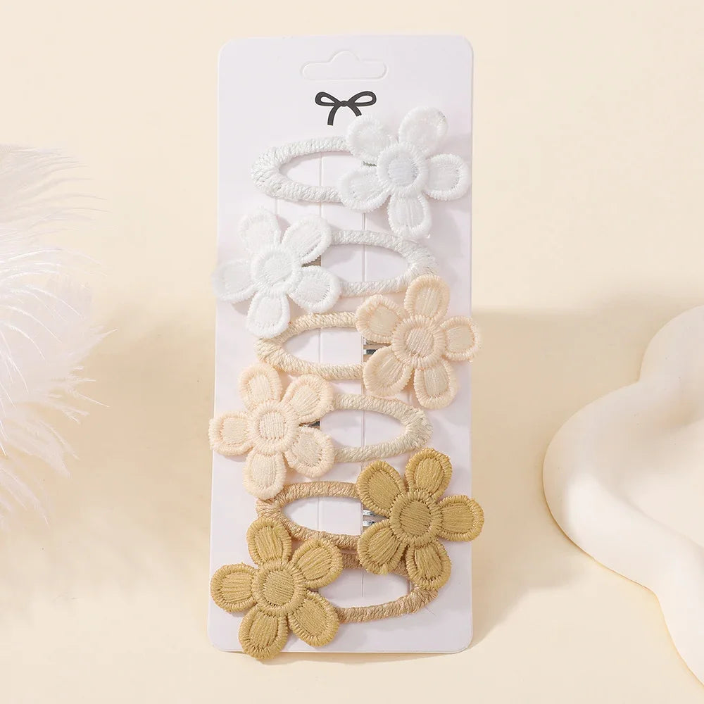 Embroidered Flower Hair Clip Set