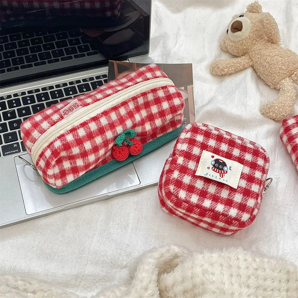 Winter Cat Gingham Zipper Pouch - Ice Cream Cake