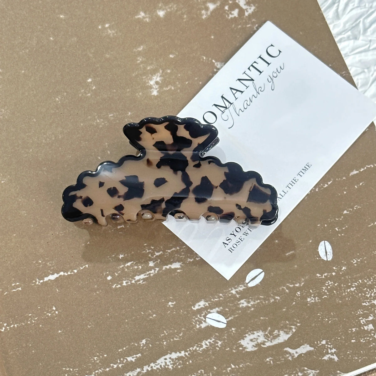 Wavy Edge Patterned Hair Claw Clip