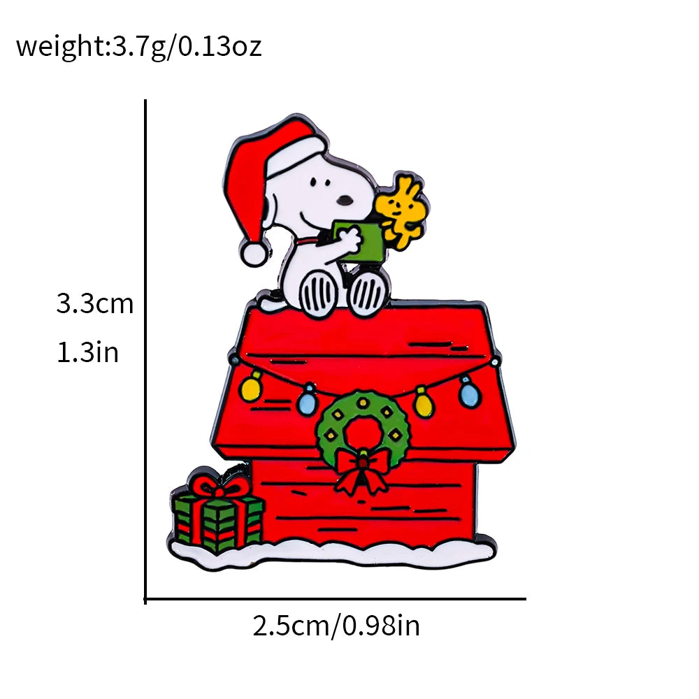 A Snoopy-themed christmas enamel pin shown with dimension lines and text indicating 3.3 cm height, 1.