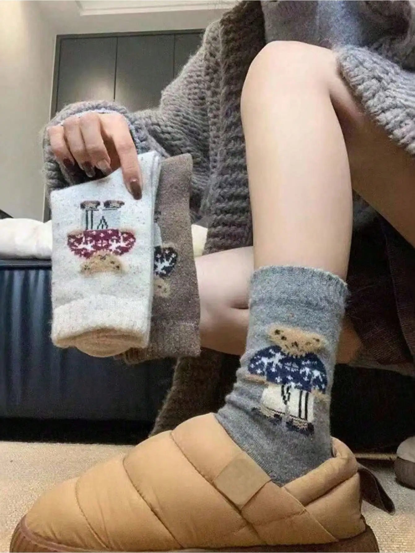 Stylish Teddy Bear Crew Socks, Set of 5