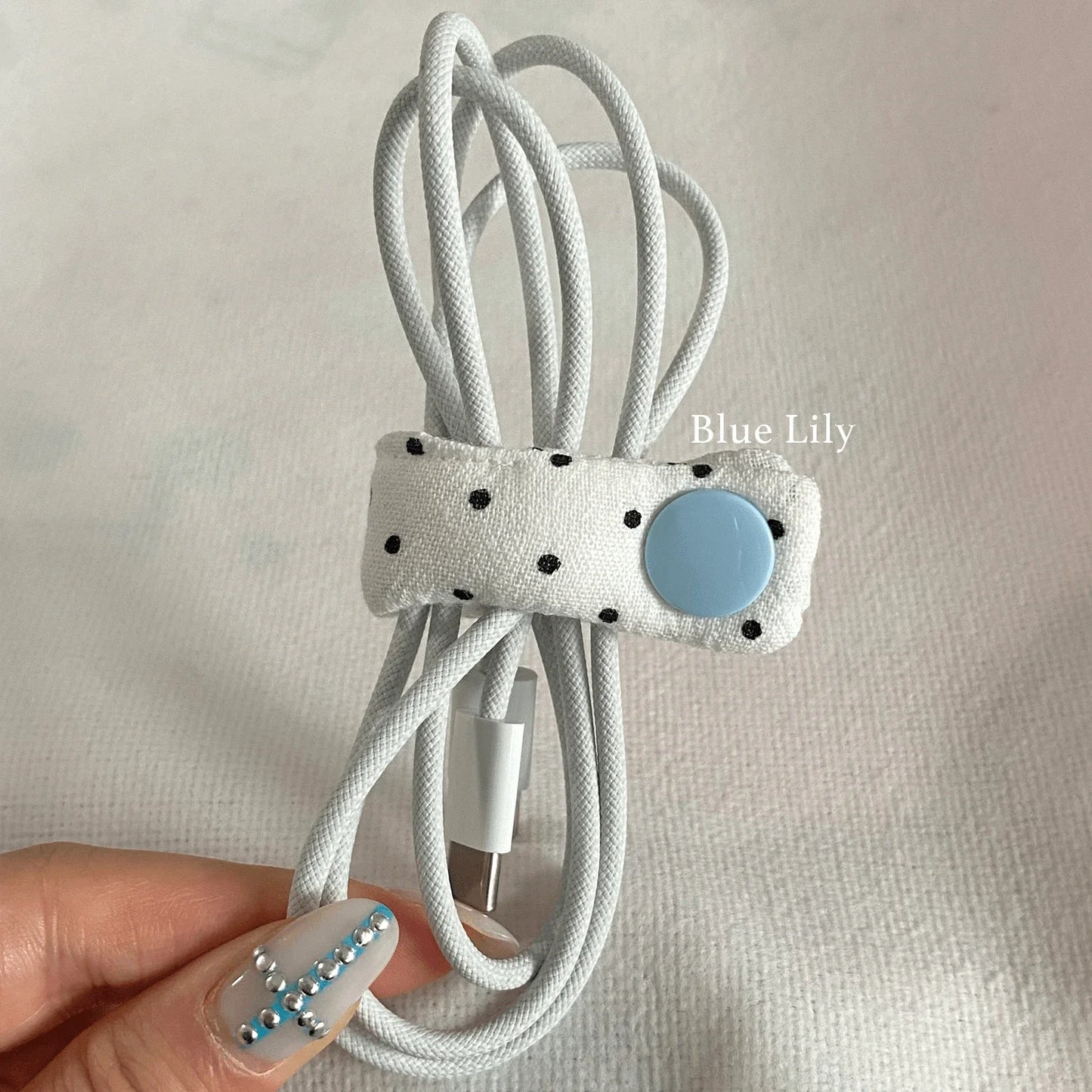 INS Style Star Cable Buckle - Cute Fabric Data Wire Organizer for Portable Headphone & Charging Cable Storage - Ice Cream Cake