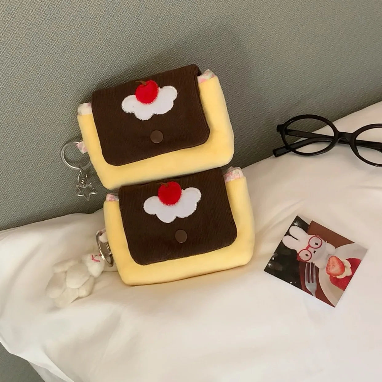 Multifunctional Small Pouch for Girls Cute Cherry Pudding Plush Coin Purse Mini Cartoon Portable Wallet for Cards Earphones Case - Ice Cream Cake