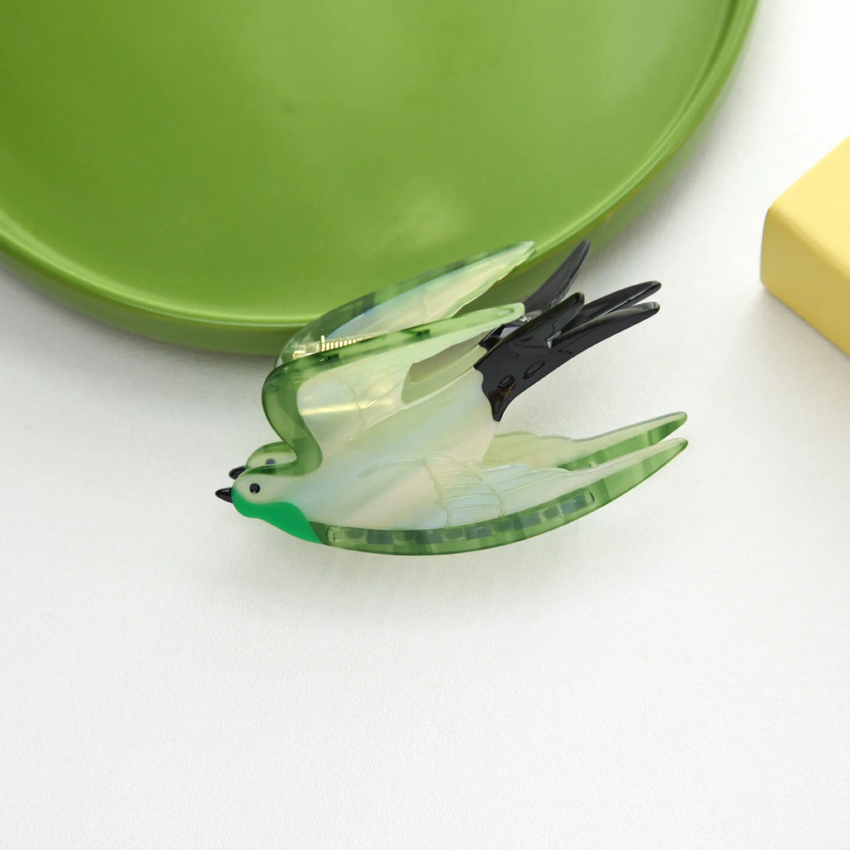 Glossy Acrylic Sparrow Hair Claw Clip