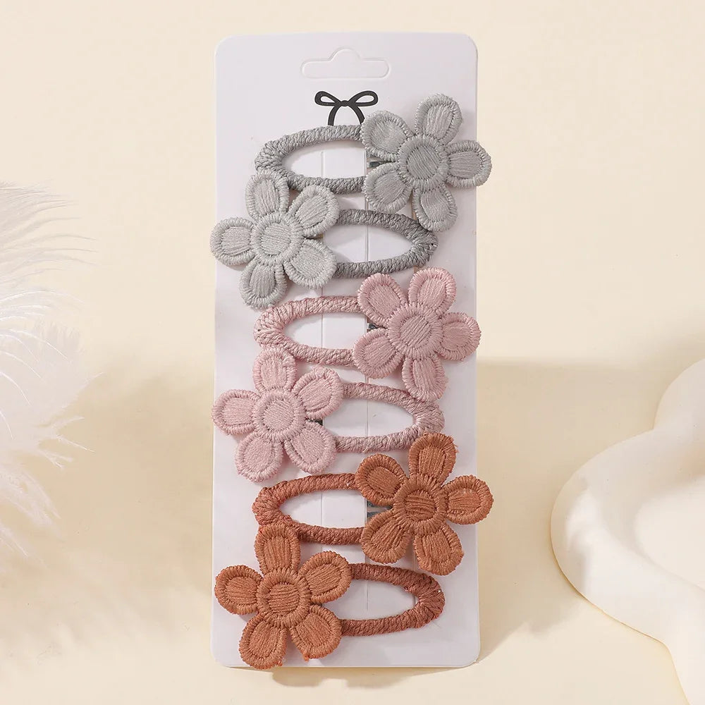 Embroidered Flower Hair Clip Set