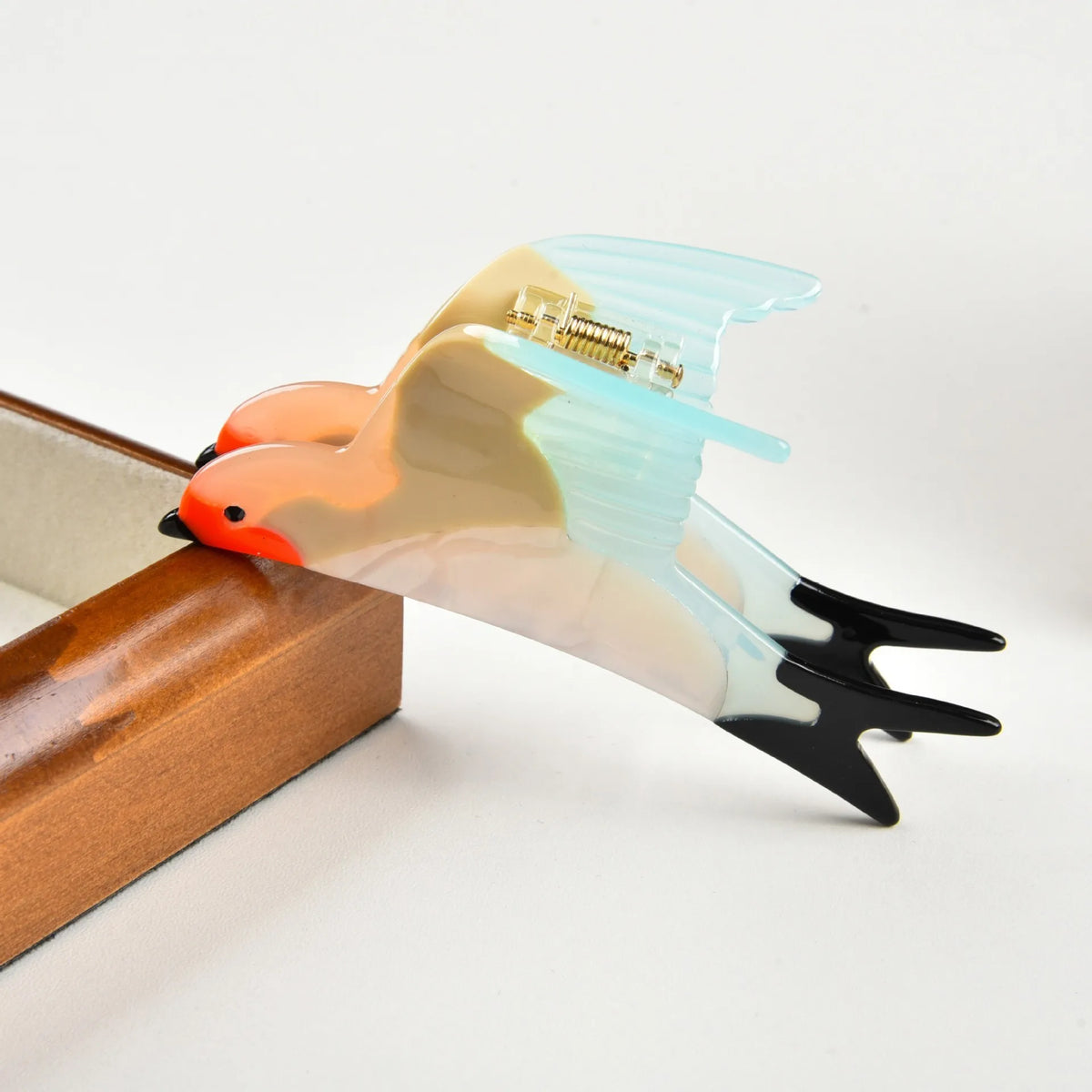 Glossy Acrylic Sparrow Hair Claw Clip