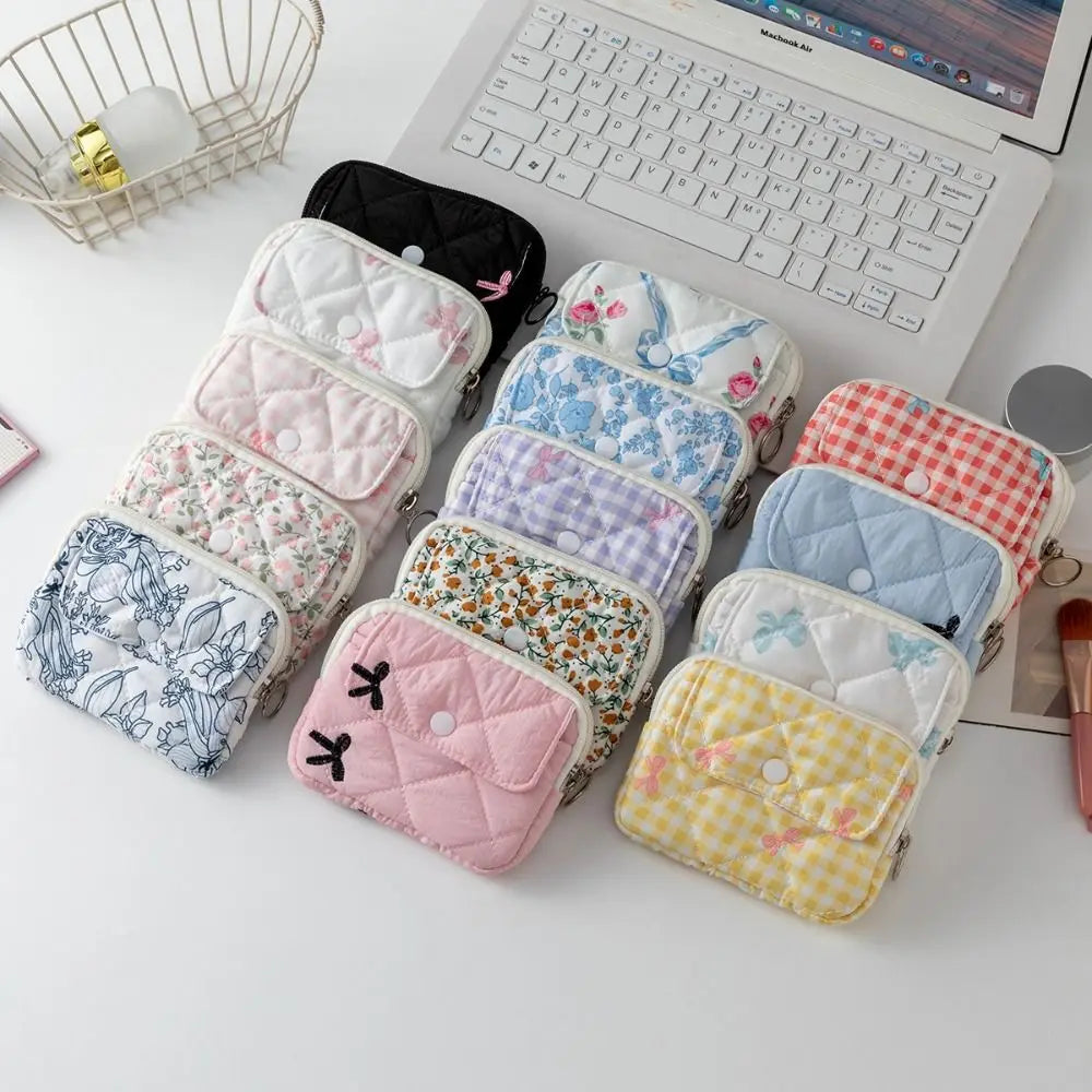 Quilted Pattern Zipper Pouch Keychain