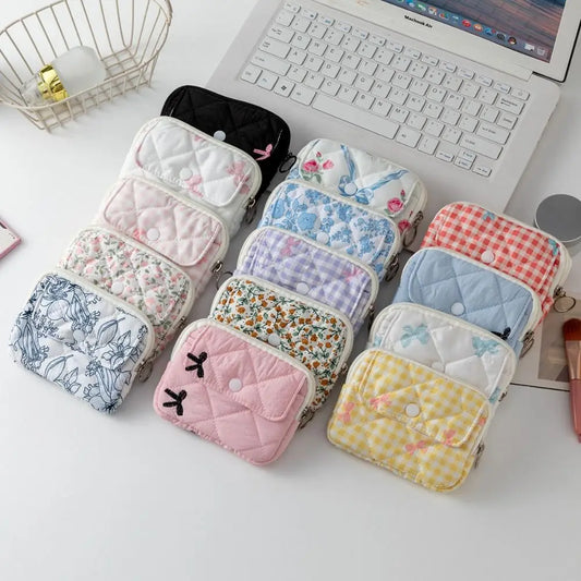 Quilted Pattern Zipper Pouch Keychain