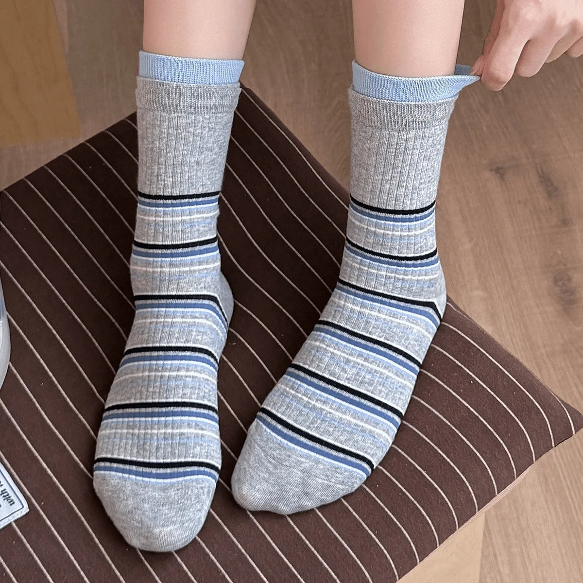 Retro Stripe Crew Socks