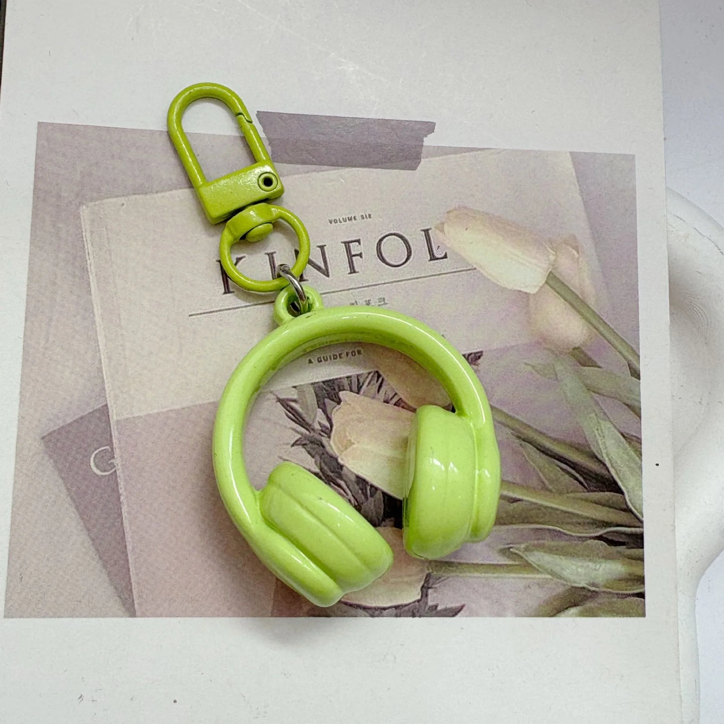 y2K Headphone Clip-On Charm