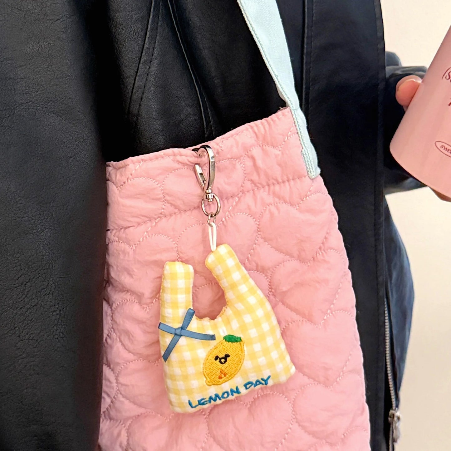 1/4 Pcs Cute Shopping Bag Doll Pendant Versatile Backpack Decoration Keychain Decoration Doll Pendant - Ice Cream Cake