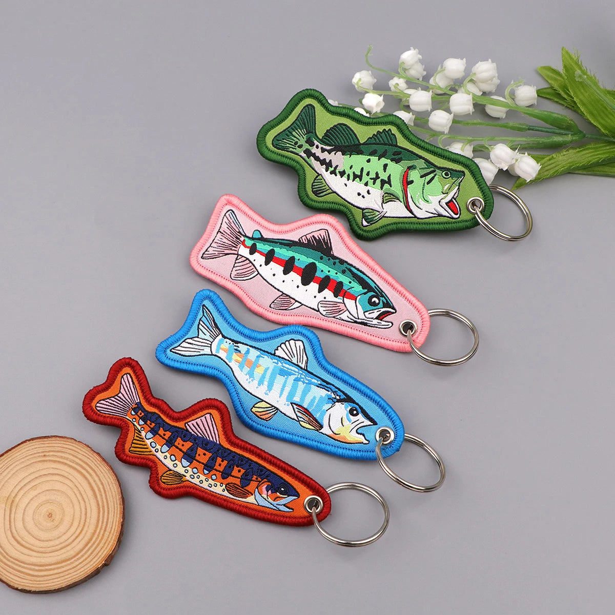 Fish Shape Embroidered Key Tag Lucky Fish Keychain Outdoor Fishing Backpack Car Key Ring Pendant Fisherman Gift Accessory - Ice Cream Cake