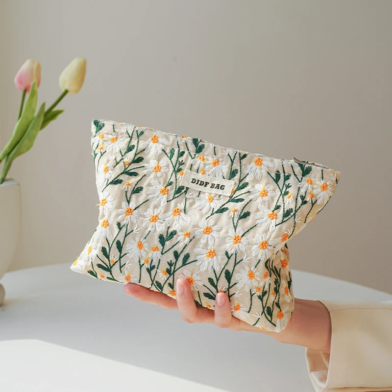 Retro Pattern Zipper pouch