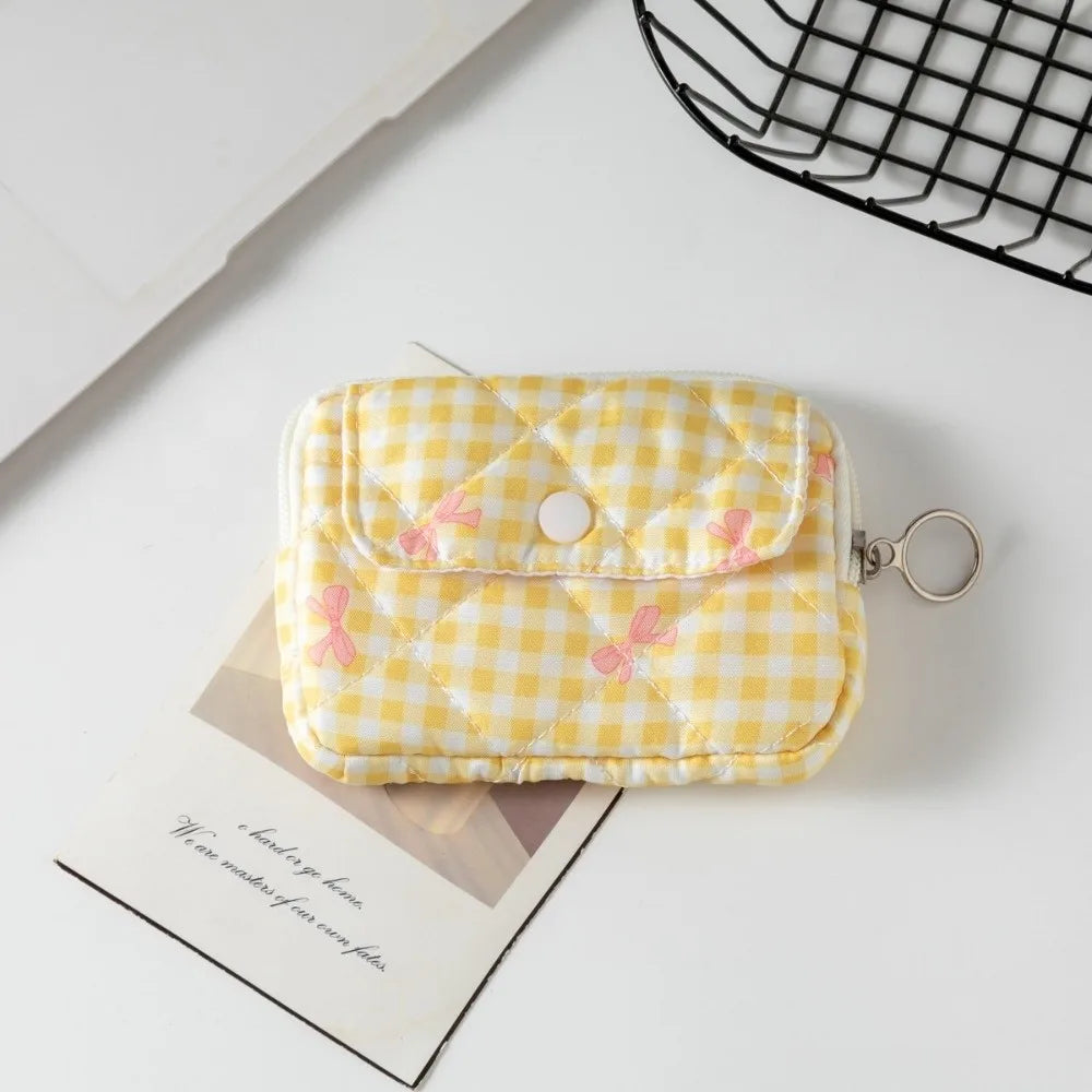 Quilted Pattern Zipper Pouch Keychain