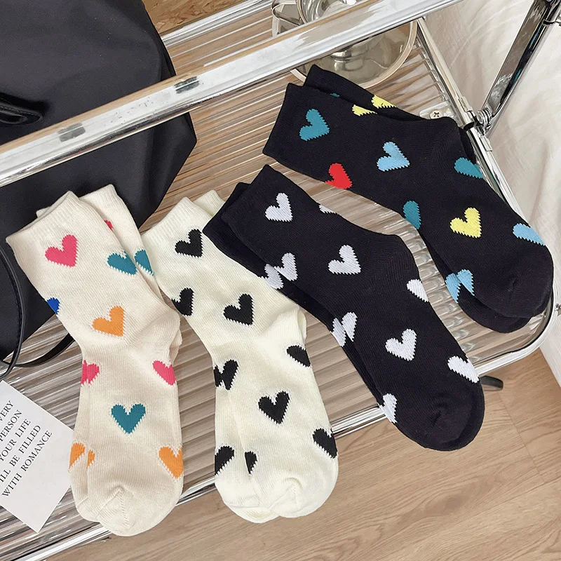 Heart Pattern Crew Socks (4 Colours)
