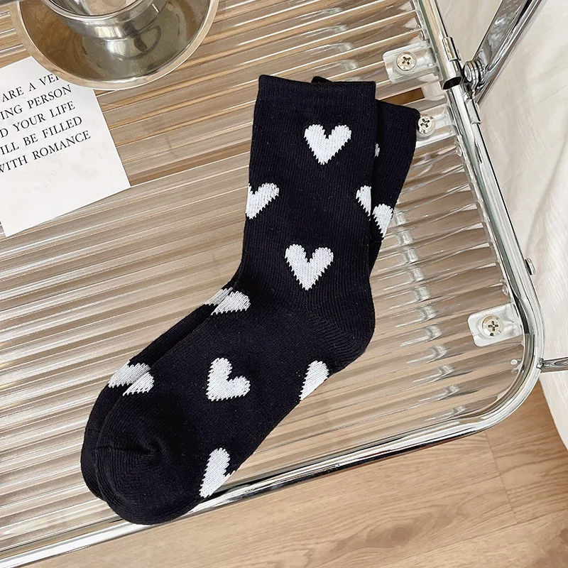 Heart Pattern Crew Socks (4 Colours)