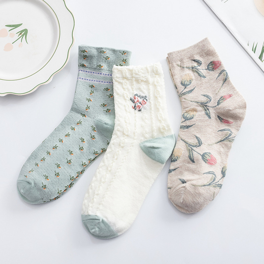 Coquette Flower Ankle Socks (3 Designs)