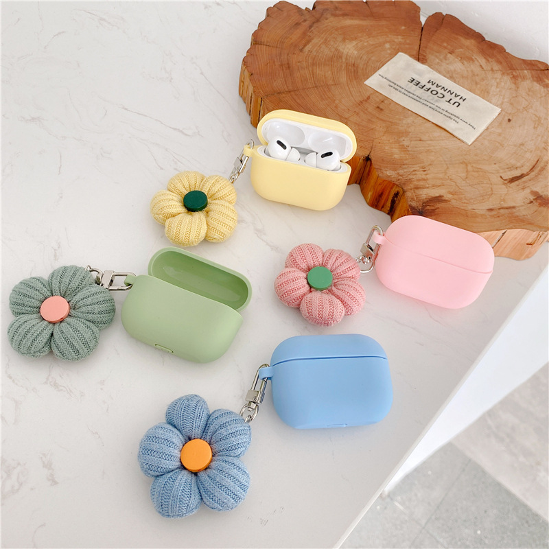 Knitted Daisy Airpod Case Cover (4 Colours)