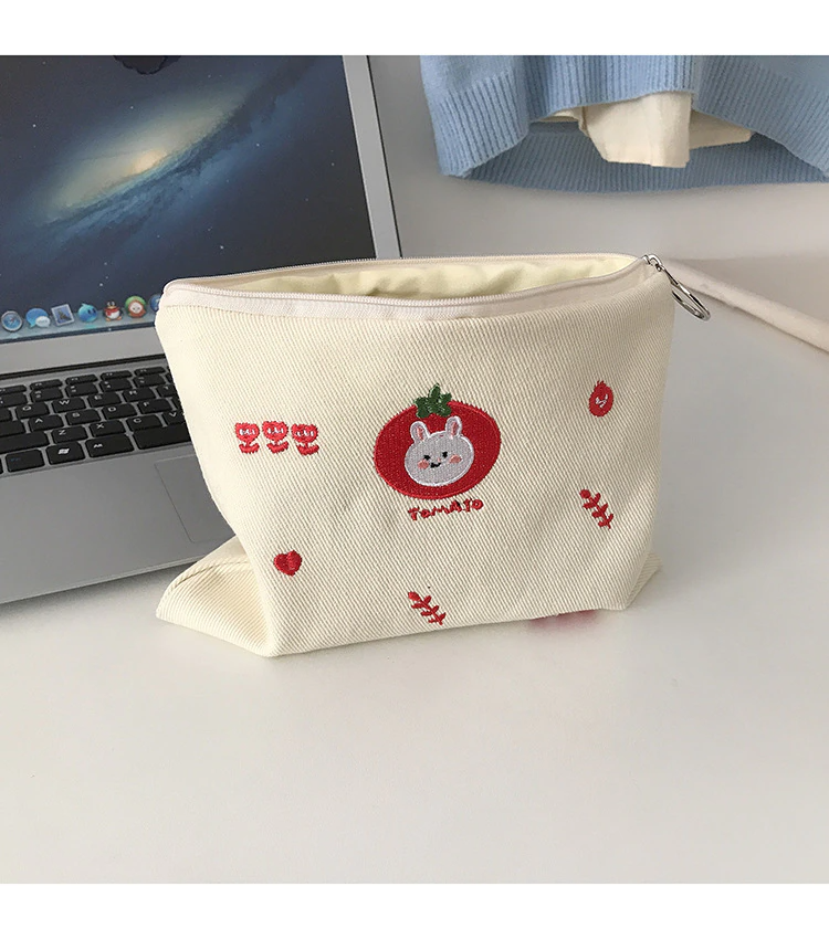 Embroidered Snack Animal Zipper Pouch (2 Designs)