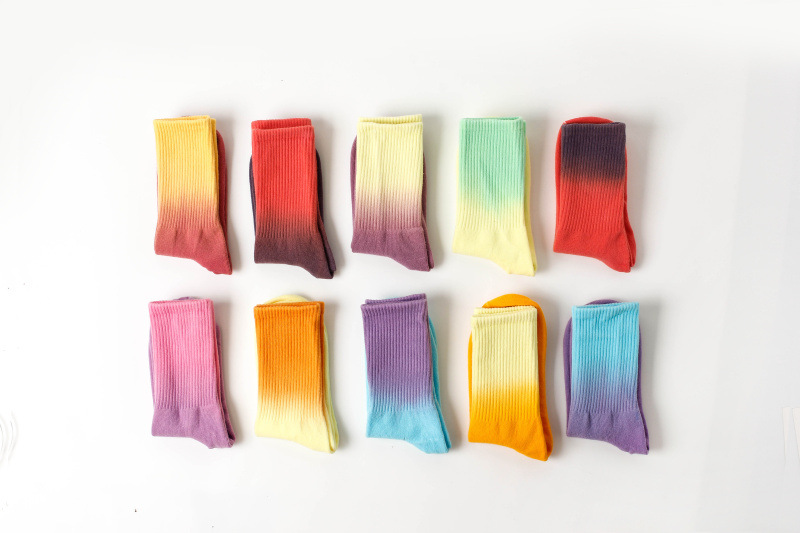 Gradient Dip Dye Ankle Socks (10 Designs)