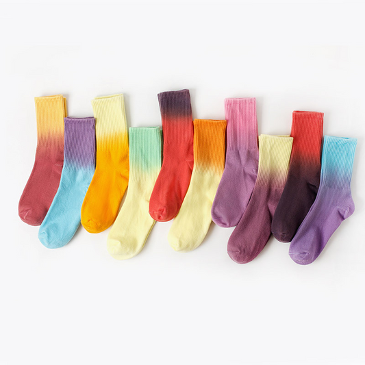 Gradient Dip Dye Ankle Socks (10 Designs)