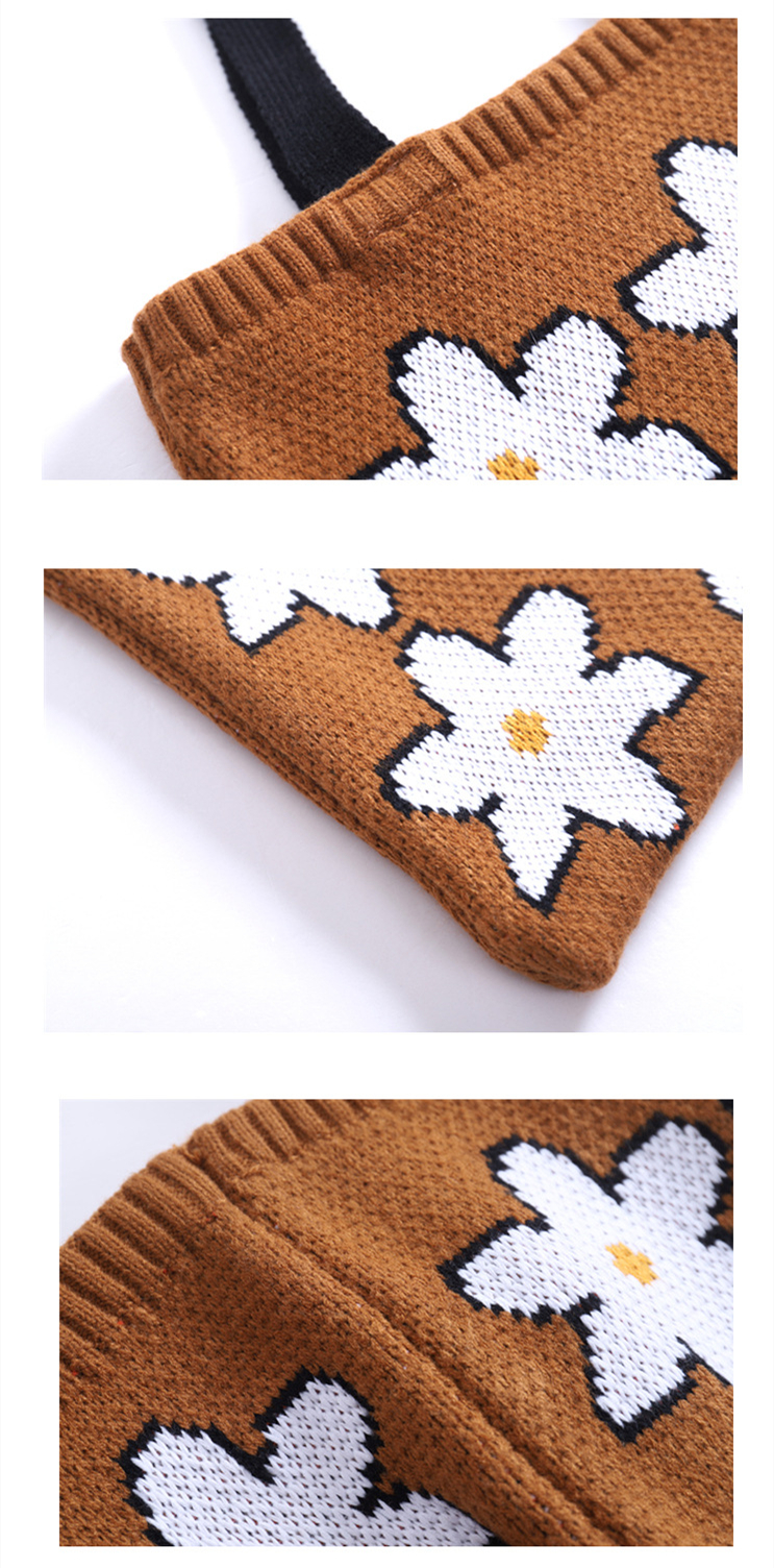 Daisy Pattern Knitted Tote