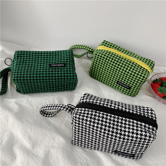 Houndstooth Pattern Zipper Pouch (3 Colours)
