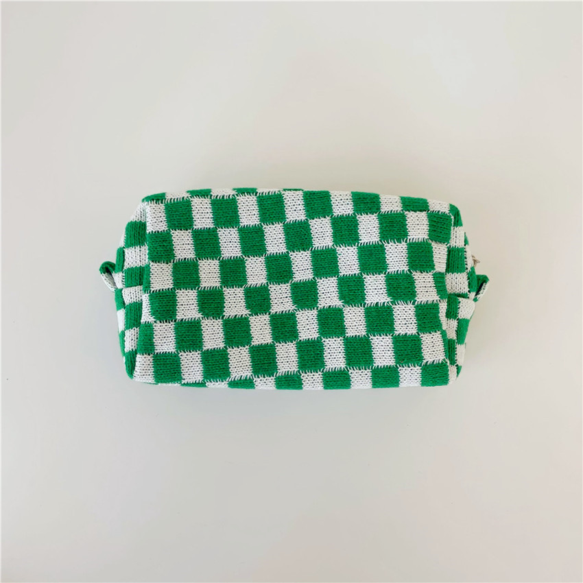 Knitted Checkerboard Pattern Zipper Pouch (6 Colours)